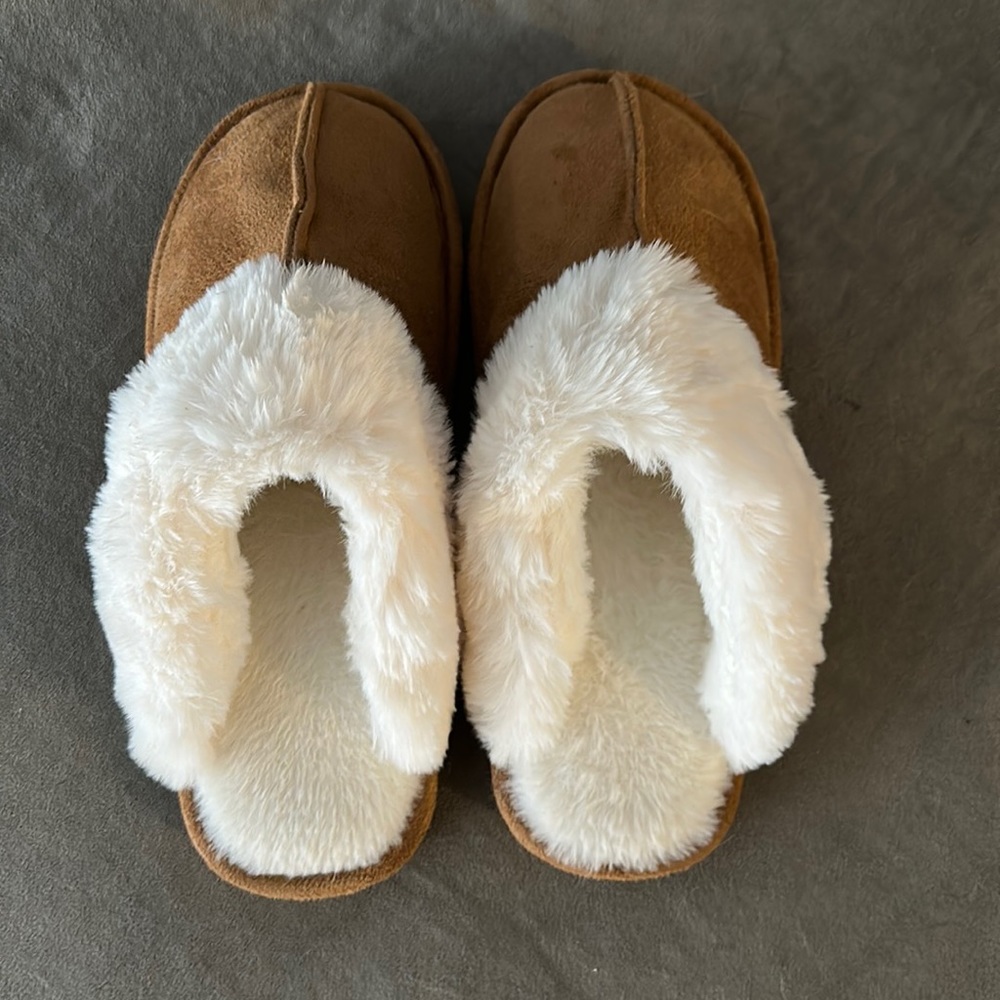 Fuzzy slippers - never worn